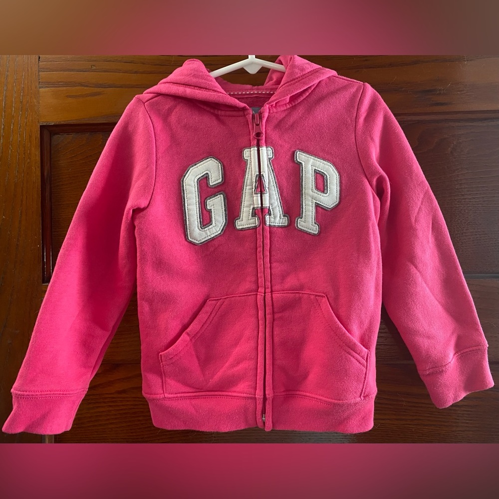 Little Girls’ zip-up Gap hoodie, Barbie pink, size 4, NWOT